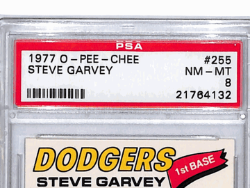 1977 O-Pee-Chee Steve Garvey #255 PSA 8