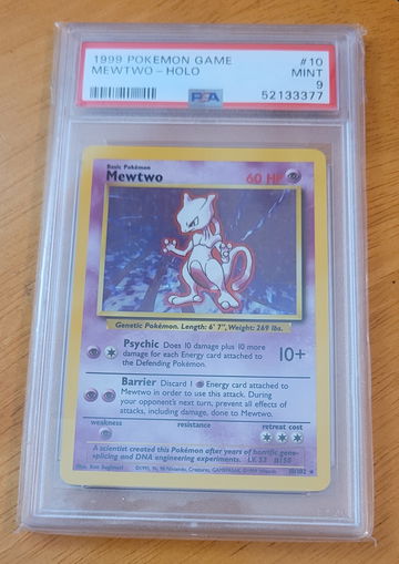 Mewtwo unlimited PSA 9