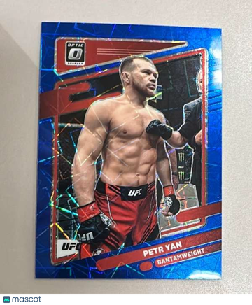 2022 Donruss Optic UFC - Blue Velocity Petr Yan #74