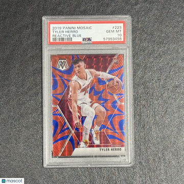 2019 Panini Mosaic Tyler Herro #223 Reactive Blue PSA 10