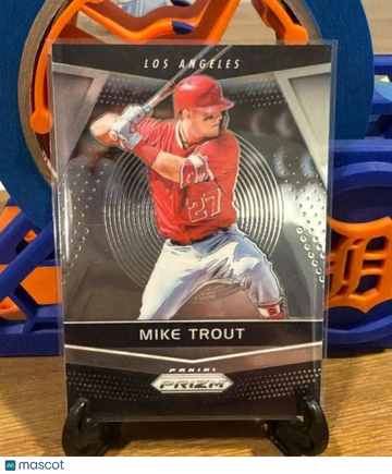 2018 Panini Chronicles - Prizm Mike Trout #5
