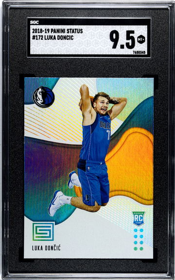 2018-19 Panini Status #172 Luka Doncic Mavericks RC Rookie SGC 9.5 
