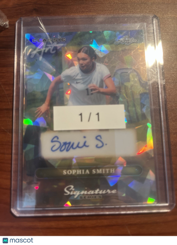 2025 Leaf Signature Series Sophia Smith Cracked Ice