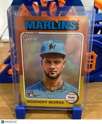 2024 Topps Heritage - Chrome Roddery Muñoz #722