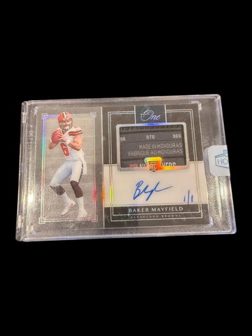 2018 Panini One | Rookie Baker Mayfield | Auto Laundry TAG | 1/1 | Sealed