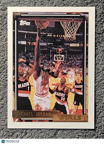 1992 Topps Michael Jordan #141 Gold Chicago Bulls HOF
