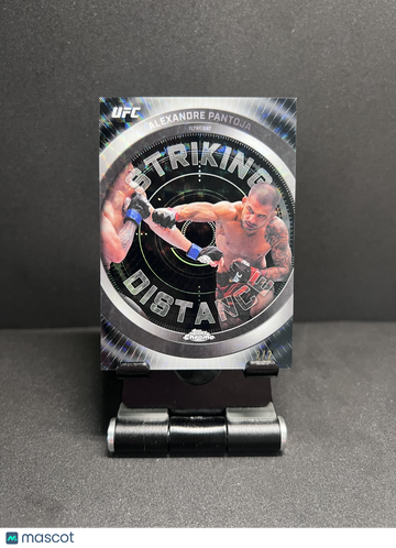 2026 CHROME UFC ALEXANDRE PANTOJA STRIKING DISTANCE BLACK GEOMETRIC /2