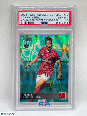 2021 Topps Stadium Club Chrome Bundesliga Yannik Keitel #39 Aqua GRN. Elctrc. Chrg. Refractor PSA 10