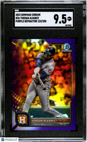 2022 Bowman Chrome Yordan Alvarez #36 Purple Ref. SGC 9.5