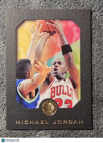 1995 SkyBox E-XL #10 Michael Jordan