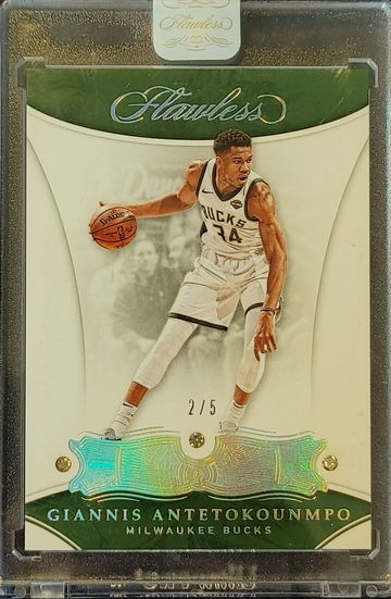 2017-18 Flawless Triple Diamond Giannis Antetonkoumpo serial numbered #2/5