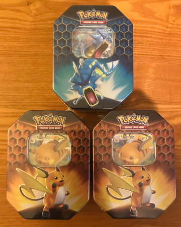 x3 Hidden Fates Pokémon Tins