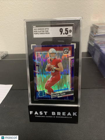2023 Panini Donruss Optic Clayton Tune #202 Optic Parallel/Variety Rookie SGC 9.5 Donruss