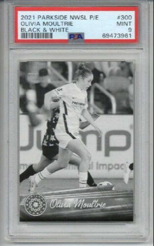 2021 PARKSIDE NWSL P/E BLACK & WHITE #300 OLIVIA MOULTRIE ROOKIE CARD PSA 9 SP