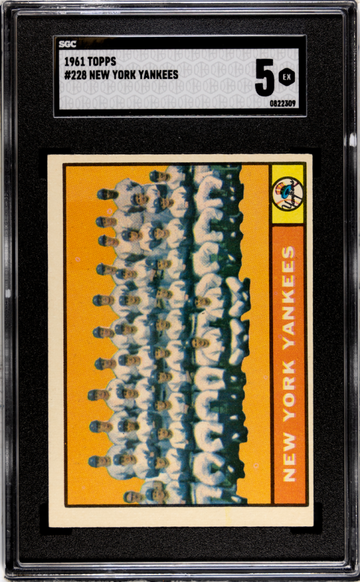 1961 Topps #228 New York Yankees Team Card SGC 5 EX