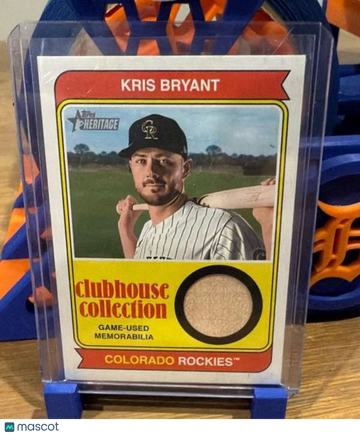 2023 Topps Heritage - Clubhouse Collection Relics Kris Bryant #CCR-KB