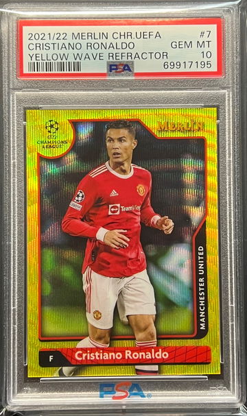 Cristiano Ronaldo 2019 Yellow Wave Refractor /225 PSA10