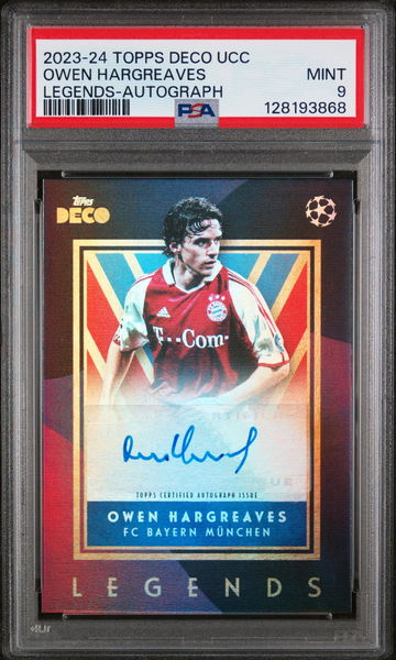 2023 Topps Deco UEFA Club Competitions Legends-Autograph Owen Hargreaves PSA 9