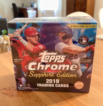 2019 Topps Chrome Sapphire Edition box