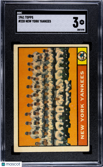 1961 Topps New York Yankees #228 SGC 3