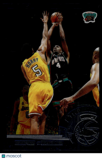 2002-03 Topps Chrome Stromile Swift #39