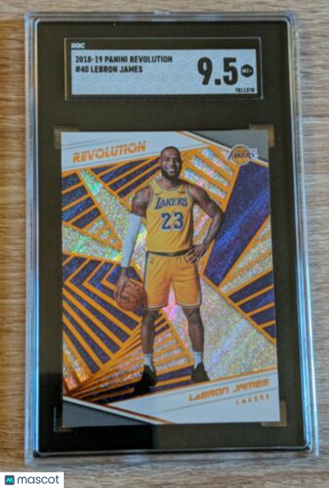 2018-19 Panini Revolution LeBron James #40 FINISH PANINI REFRACTOR REVOLUTION SPARKLE 9.5