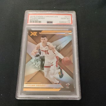 2019 chronicles Tyler hero bronze parellel PSA 10