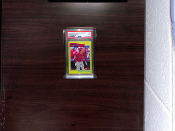 2023 Topps Brooklyn Collection Shohei Ohtani #17 Chartreuse PSA 9