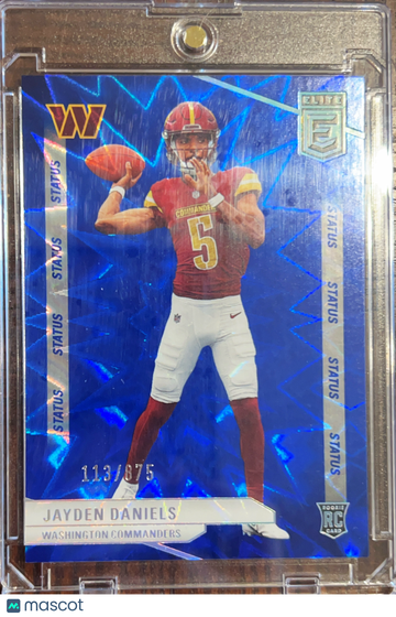 2024 Panini Donruss Elite Football Status Jayden Daniels #165 Blue /875 RC