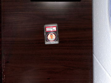 1962 Salada Coins Glen Hobbie #145 PSA 8