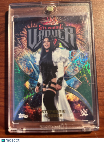 2026 Topps WWE Universe Stephanie Vaquer #36 Neon Green Insert Topps