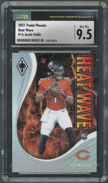 2021 Panini Phoenix Justin Fields RC Heat Wave #16 Chicago Bears - CSG 9.5