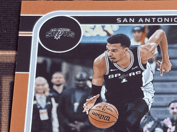 2024-25 Hoops Victor Wembanyama #165 Orange Short Print Parallel/Variety SN