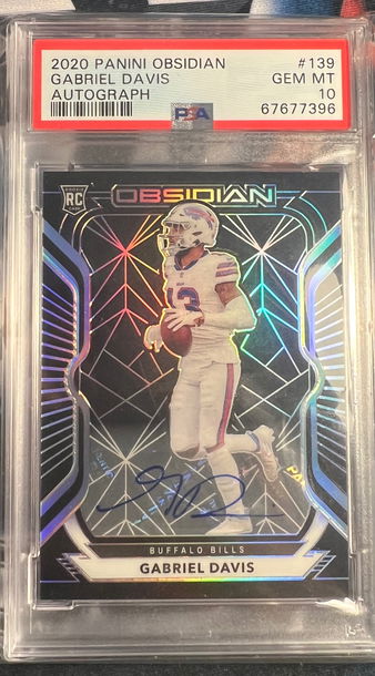 2020 Panini Obsidian Gabriel Davis Auto Rookie RC /150 #139 PSA 10 Auto Bills
