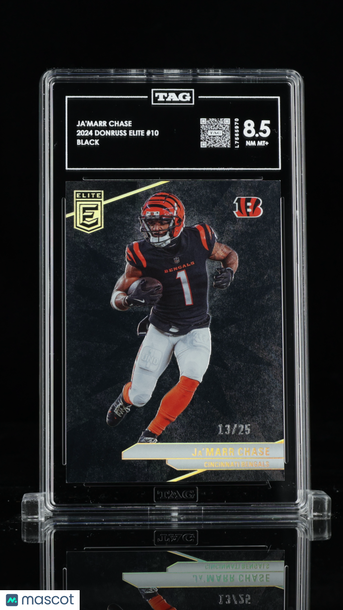 2024 Donruss Elite Ja'Marr Chase #10 Black /25 Short Print TAG 8.5