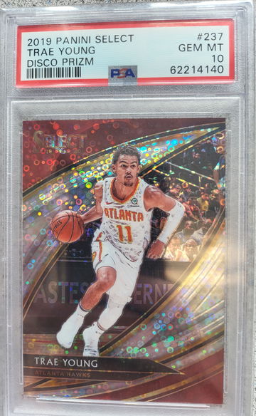 2019 Panini Select Trae Young CourtSide  Disco Prizm PSA 10