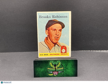 1958 Topps Brooks Robinson #307