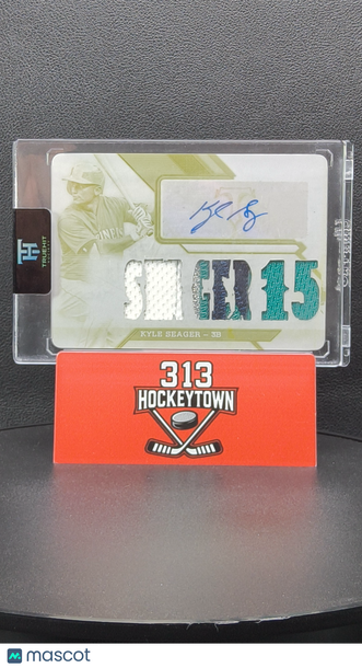 2016 Topps Triple Threads Kyle Seager #TTAR-KS4 White Whale Patch 1/1 Memorabilia
