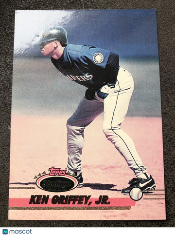 1993  Topps Stadium Club KEN GRIFFEY, JR. #707 Seattle Mariners Near Mint HOF ⚾