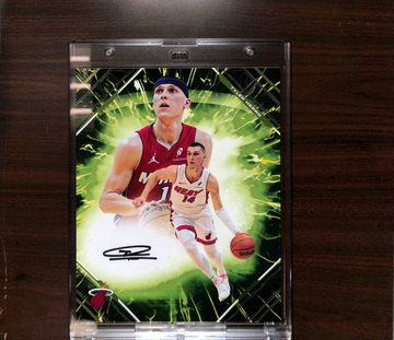 2021 Fanatics Emanate Tyler Herro Green /99