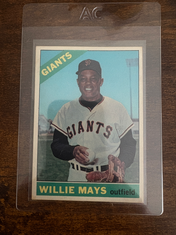 1966 Topps #1 Willie Mays