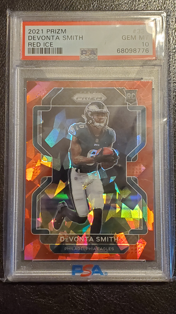2021 Panini Prizm Devonta Smith Red Ice PSA 10