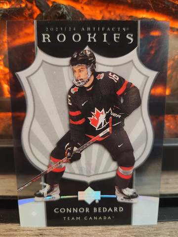 2023-24 Upper Deck Artifacts Clear Cut Retro Rookies #CCRR-1 Connor Bedard
