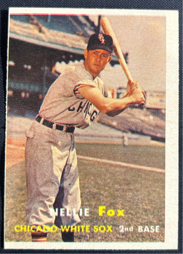 1957 Topps #38 - HOF Nellie Fox (Chicago White Sox) - Ungraded, VG