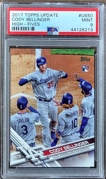 2017 SP CODY BELLINGER Topps Update HIGH FIVES PHOTO VARIATION PSA 9 Rookie US50
