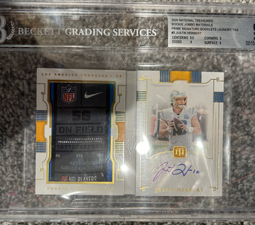 2020 justin Herbert /5 National treasures booklet rare!