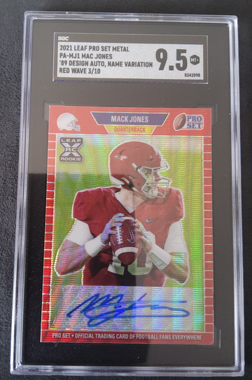 2021 Leaf Pro Set Metal Football Mack Jones PA-MJ1 '89 Design Autographed Name Variation Red Wave 3/10 SGC 9.5
