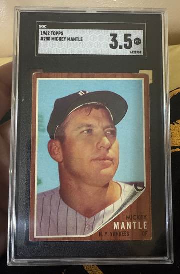 1962 Topps mantle #200 sgc 3.5 nicely centered 