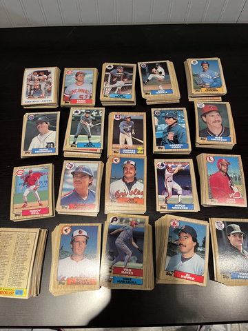 1987 Topps Baseball Near Complete Set 626/792 No Duplicates