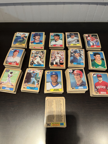 1987 Topps Baseball Near Complete Set 556/792 No Duplicates